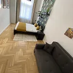 Lejlighed Birdie 3-bdr Budapest